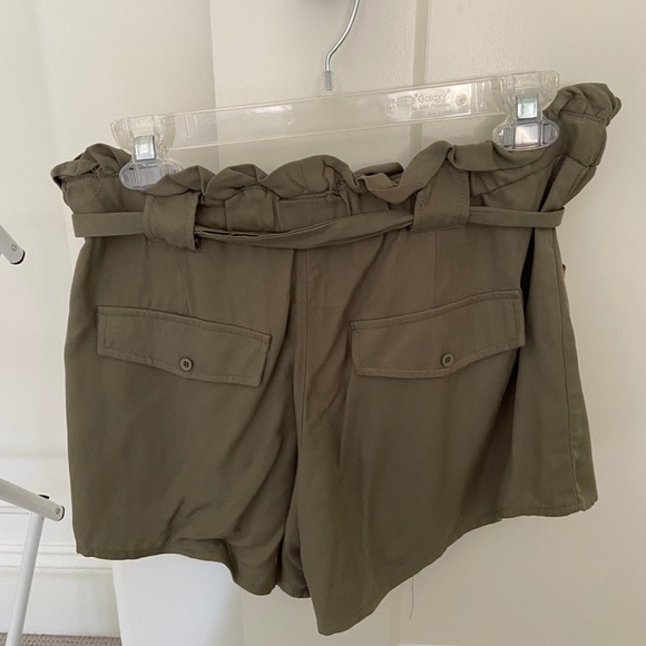 JACK by BB Dakota Belt It Out shorts - Picture 2 of 2